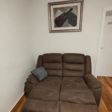 Apartman Large - Modern & Fully Equipped - Near Fair *