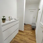 Διαμέρισμα Large - Modern & Fully Equipped - Near Fair *