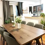 Large - Modern & Fully Equipped - Near Fair Διαμέρισμα *