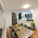 Διαμέρισμα Large - Modern & Fully Equipped - Near Fair