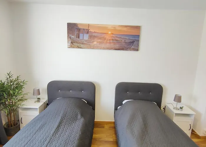 Apartment Large - Modern & Fully Equipped - Near Fair