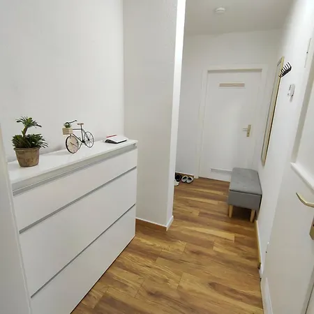 شقة Large - Modern & Fully Equipped - Near Fair *