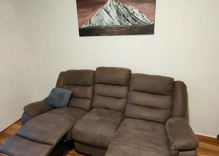 Large - Modern & Fully Equipped - Near Fair Colonia